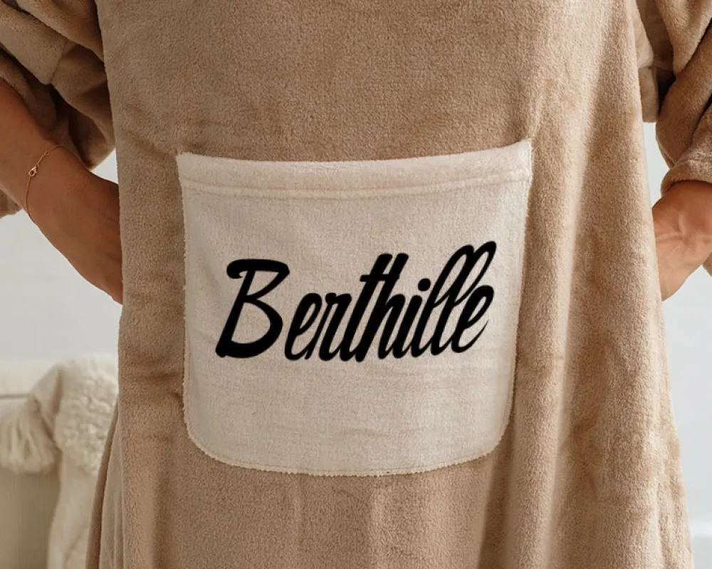 Plaid à manches personnalisé - Prénom|Cadeaux.com Sale