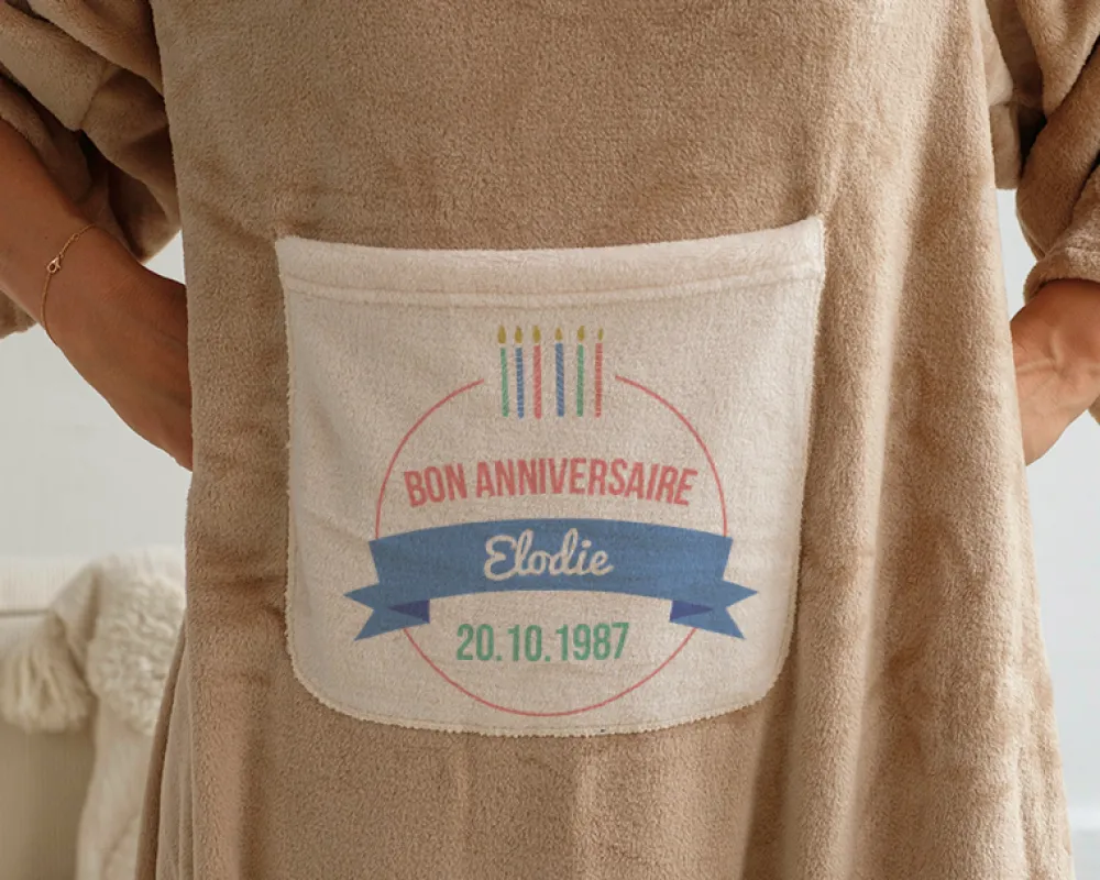 Plaid à manches personnalisé anniversaire - Bougies|Cadeaux.com