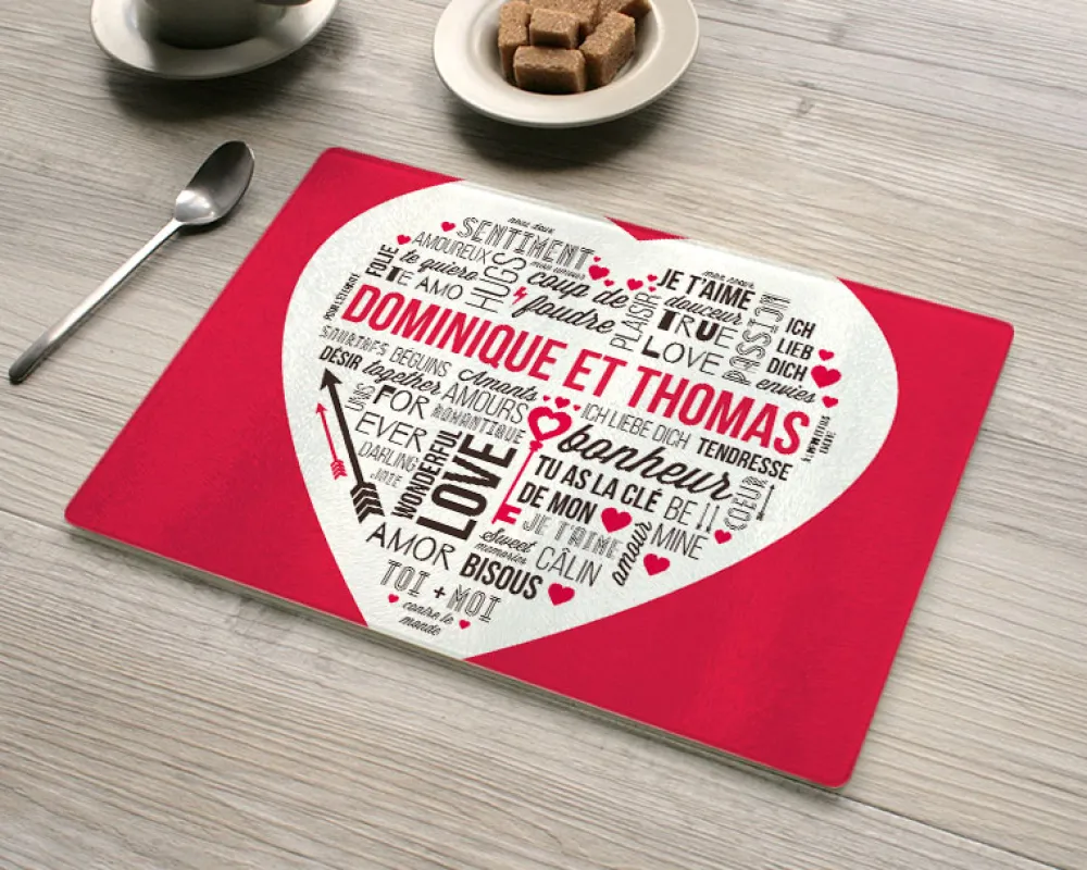 Planche à découper en verre personnalisée - Mots d'Amour|Cadeaux.com Outlet