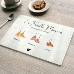 Planche à découper en verre personnalisée - Famille Chaussures|Cadeaux.com