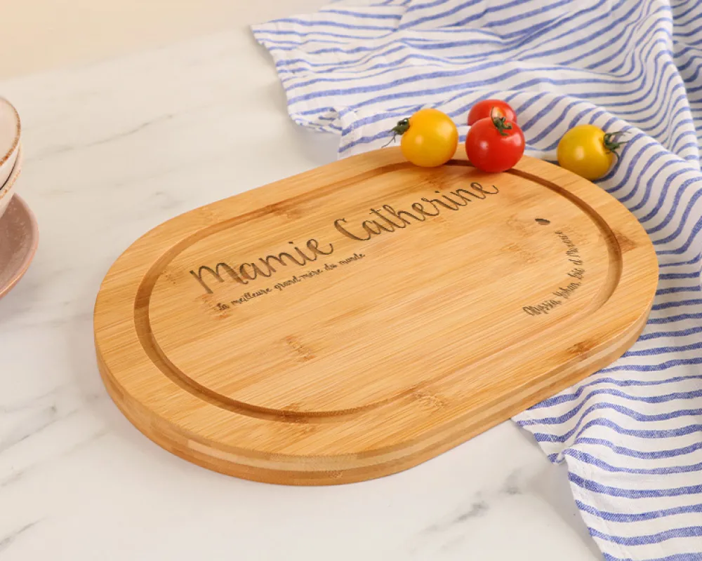Planche à découper personnalisée en bois - Prénom et Message|Cadeaux.com Discount