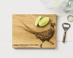 Planche à découper personnalisée en chêne écossais avec décapsuleur - Faisan|Cadeaux.com Hot