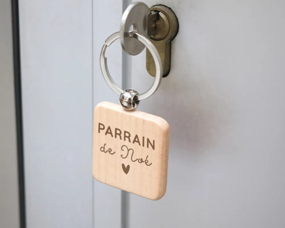 Porte-clés en bois personnalisé - Parrain|Cadeaux.com Clearance