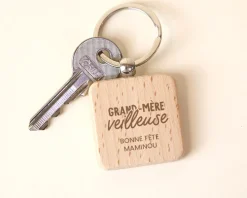 Porte-clés en bois personnalisé - Grand Mère-veilleuse|Cadeaux.com Sale