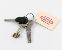 Porte-clés personnalisé - L'Ecole est Finie|Cadeaux.com Discount