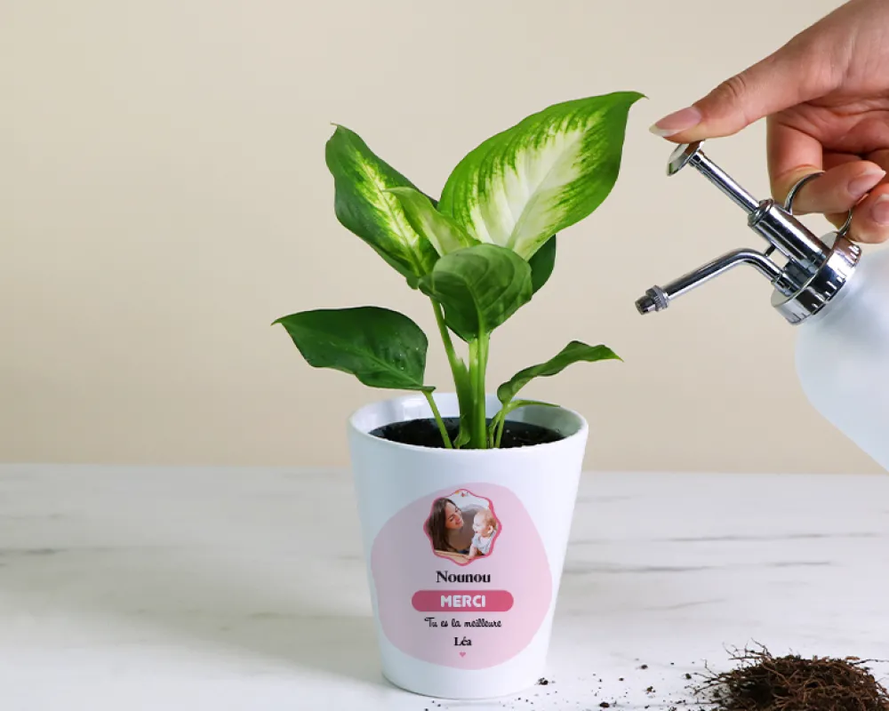 Pot de fleurs personnalisé - Nounou|Cadeaux.com