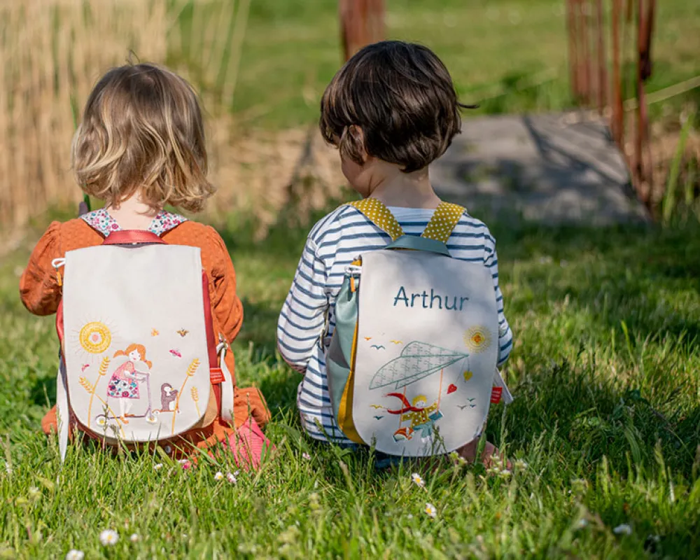 Sac à dos pour enfant personnalisé - Le garçon et le deltaplane|Cadeaux.com Sale