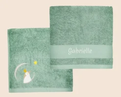 Serviette personnalisée brodée pour enfant - Pingouin Vert|Cadeaux.com