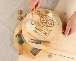 Set à fromage personnalisé en bois - Super Chef|Cadeaux.com Hot