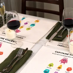 Set de table personnalisé - Famille Monstres|Cadeaux.com New