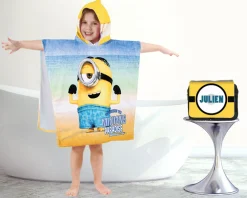 Trousse de toilette personnalisée et sa cape de bain Minions|Cadeaux.com Sale