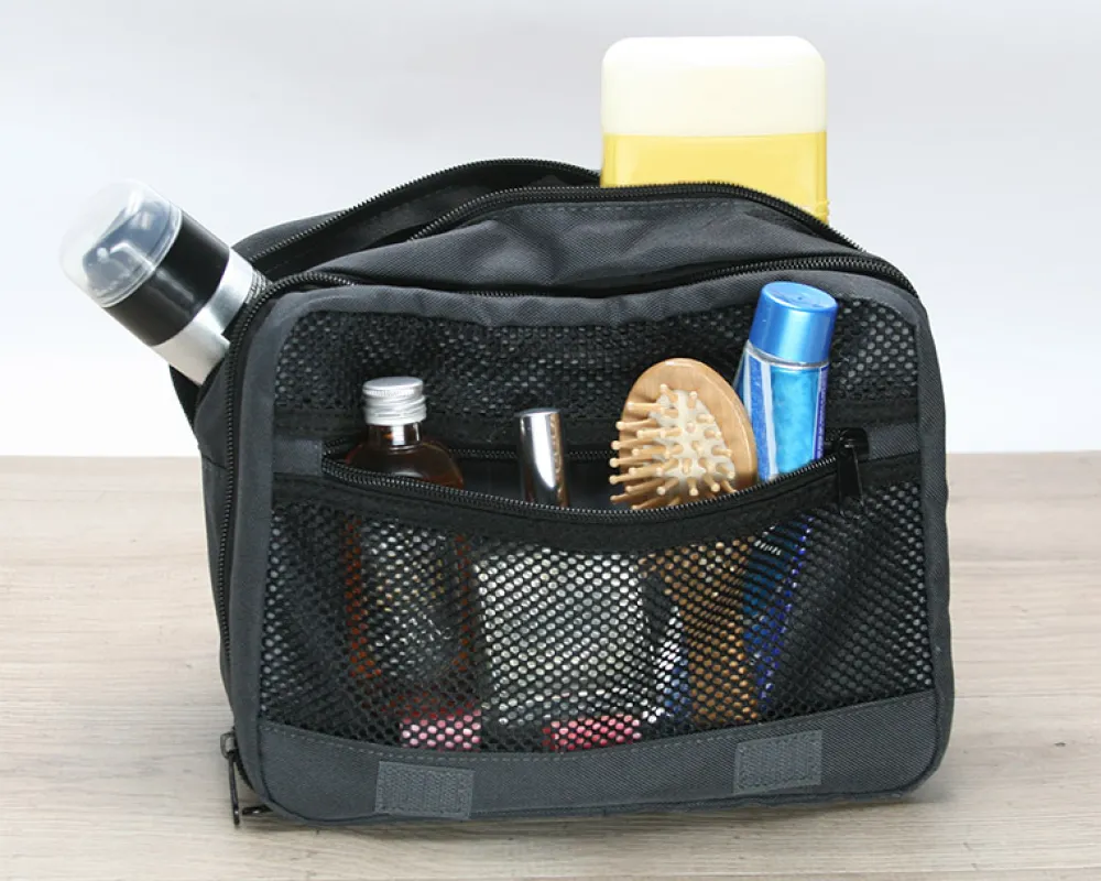 Trousse de toilette personnalisée et sa cape de bain Minions|Cadeaux.com Sale