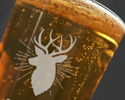 Verre à bière personnalisé prénom- Cerf|Cadeaux.com
