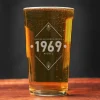 Verre à bière personnalisé anniversaire - Année|Cadeaux.com Clearance