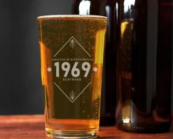 Verre à bière personnalisé anniversaire - Année|Cadeaux.com Clearance
