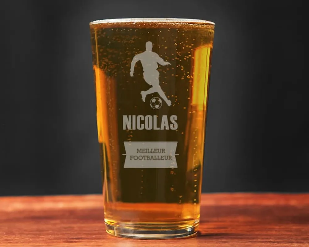 Verre à bière personnalisé prénom - Foot|Cadeaux.com New