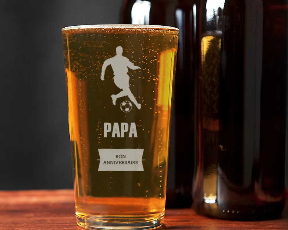 Verre à bière personnalisé prénom - Foot|Cadeaux.com New