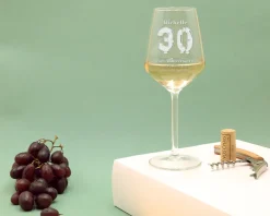 Verre à vin personnalisable anniversaire - Ballons|Cadeaux.com Sale