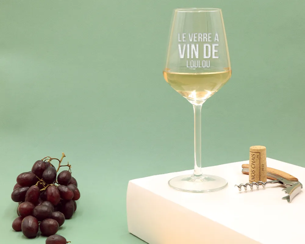 Verre à vin personnalisable - "Le verre de" - Homme|Cadeaux.com Hot